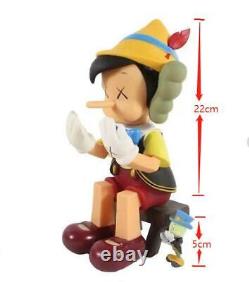 Disny Kaws Sitting Pinocchio Limted Jiminy Cricket Vintage Comic Animetion Toy