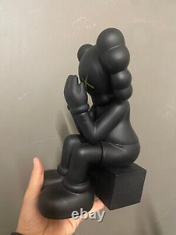 High quality sitting figure/Hand made Model Toy KAWS BLACK