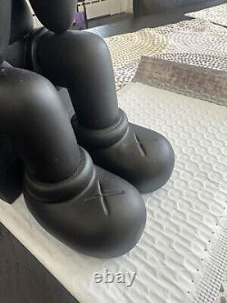 High quality sitting figure/Hand made Model Toy KAWS BLACK