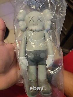 KAWS Companion Brown Open Edition Vinyl Figure 2006 Orginal Fake JAPAN