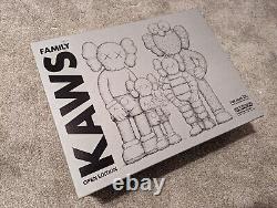 KAWS FAMILY Vinyl Figures Grey/Pink NEW IN BOX