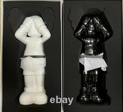 KAWS Holiday UK Ceramic Containers Set Ed of 1000 DDT New Companion Flayed Rare