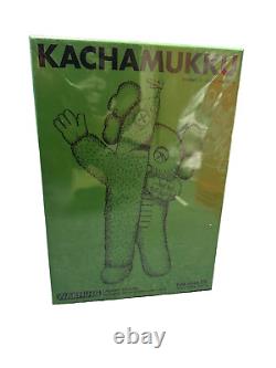 KAWS KACHAMUKKU Vinyl Figure Green/Red