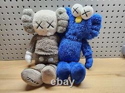 Kaws Seeing Watching Plush Limited Edition Companion With Box 100% Authentic