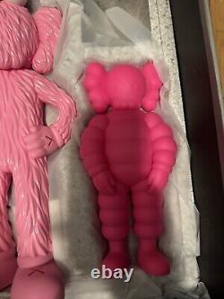 New KAWS Family Vinyl Figures Grey/Pink Collectible Valentines FAST SHIP