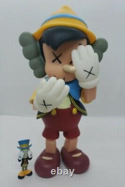 New KAWS Pinocchio & Jiminy Cricet Vinyl Figures 2010 Medicom Toy