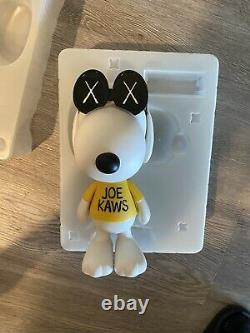 SIGNED KAWS Joe Kaws Snoopy Vinyl Figure 2011 Perfect Condition In Box RARE